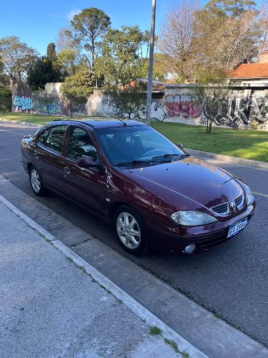 Vendo O Permuto Renual Megan 2007 1.6 Sano — foto 2