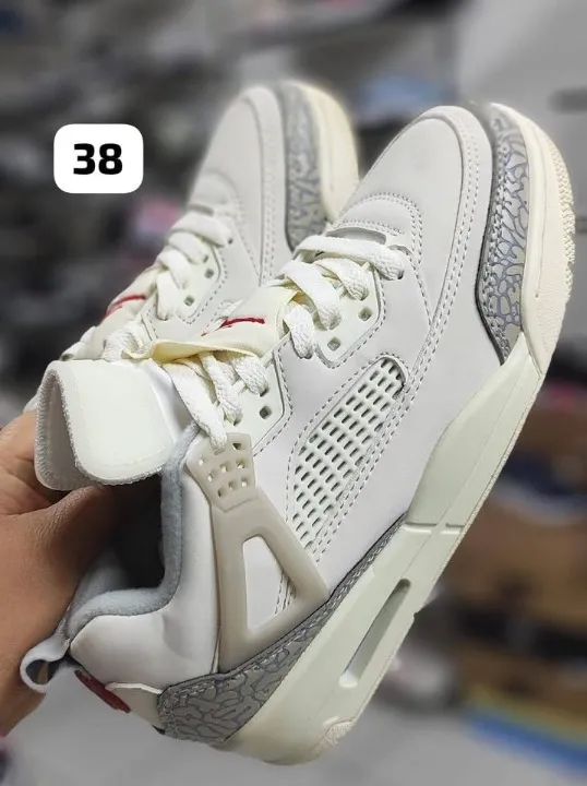 Modelo Jordan 4 — foto 2