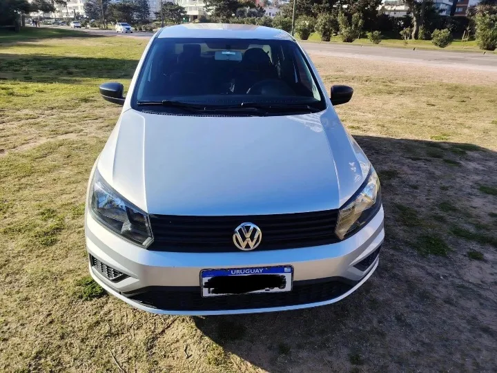 Volkswagen Gol Sedán Comfortline 2020 – Excelente Estado — foto 3