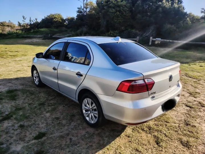 Volkswagen Gol Sedán Comfortline 2020 – Excelente Estado — foto 2