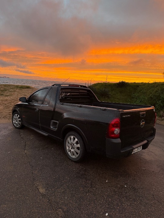 Chevrolet Montana 1.8 — foto 2