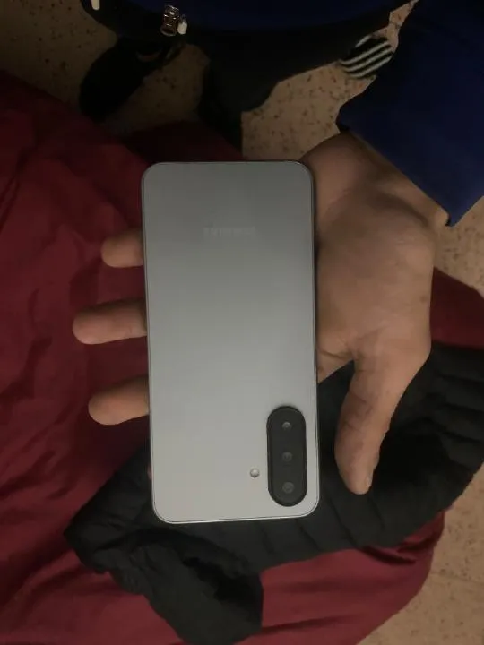 Samsung A17 — foto 2